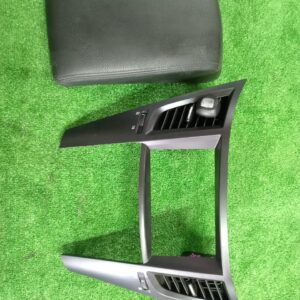 CARATULA DASH Y TAPA CONSOLA LEGACY BR9 (35111XD)